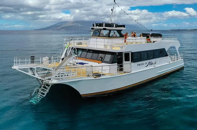 Molokini & Turtle Town on Pride of Maui